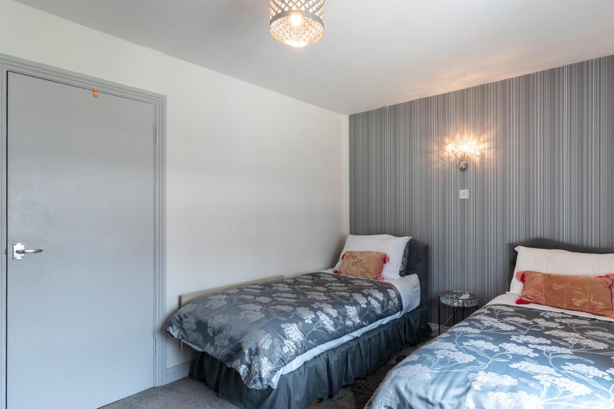 Three-Bedroom Home In Tulfarris Village, Wicklow Blessington Exterior foto